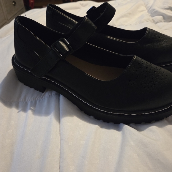 Torrid Black Chunky Mary Jane Dress Shoes - Picture 4 of 6